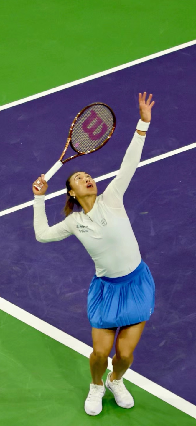 爱游戏官网-包含阿扎伦卡重返赛场,持续失利首场状态出色,法国队观众沸腾!上演精彩一战的词条