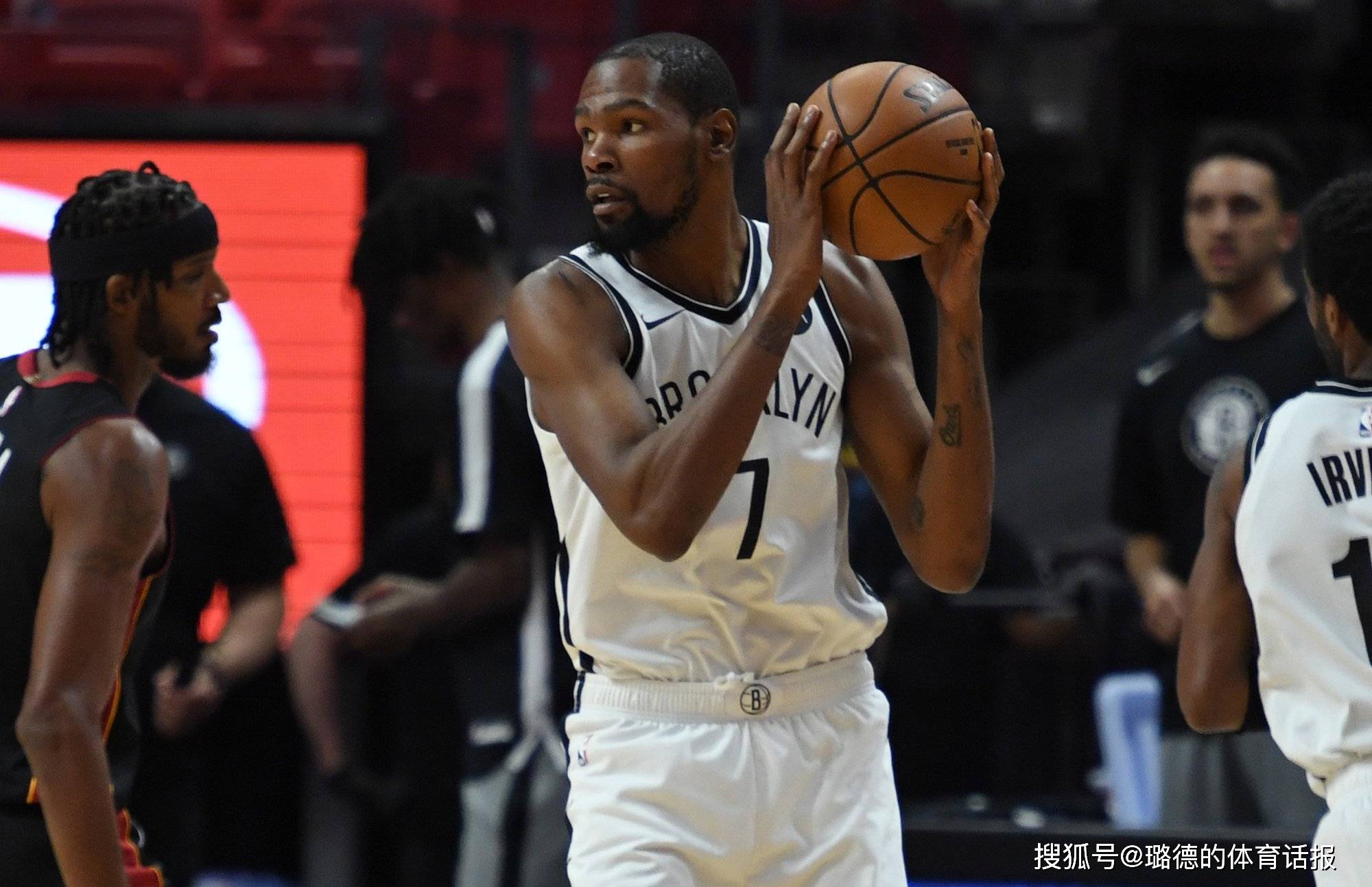 爱游戏官网-关于加时末段突围战来临,孟菲斯灰熊围绕国王杯伤情更新,更衣室稳定,医务组通报恢复的信息