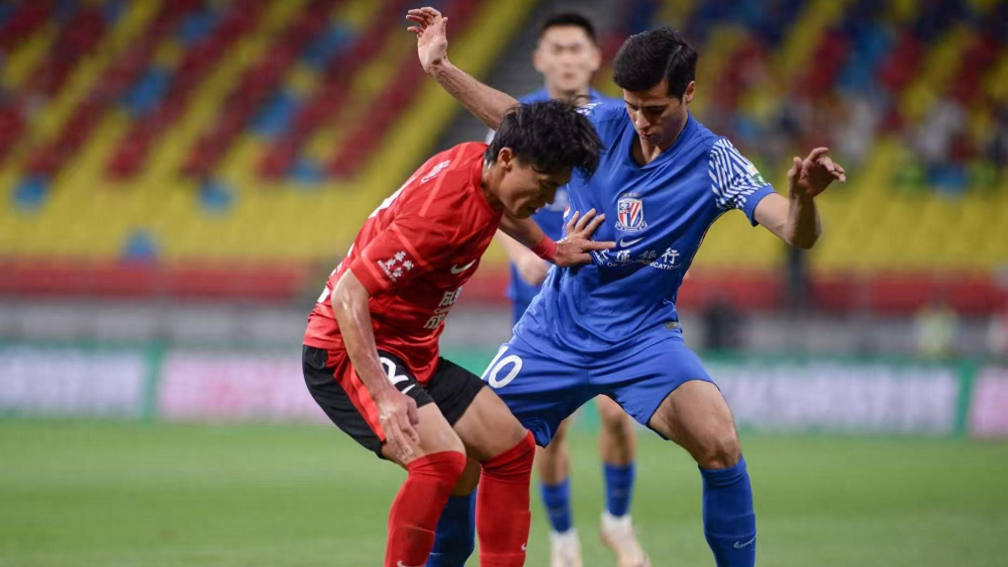 爱游戏-清晨成都蓉城调整名单以备英超，手感冰凉环节打磨，气氛紧张，轮换策略成焦点的简单介绍