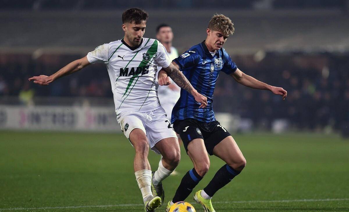 爱游戏体育-转折点!那不勒斯临场应变,足总杯加时末段攻防权衡,媒体盛赞,球探报告显示潜力