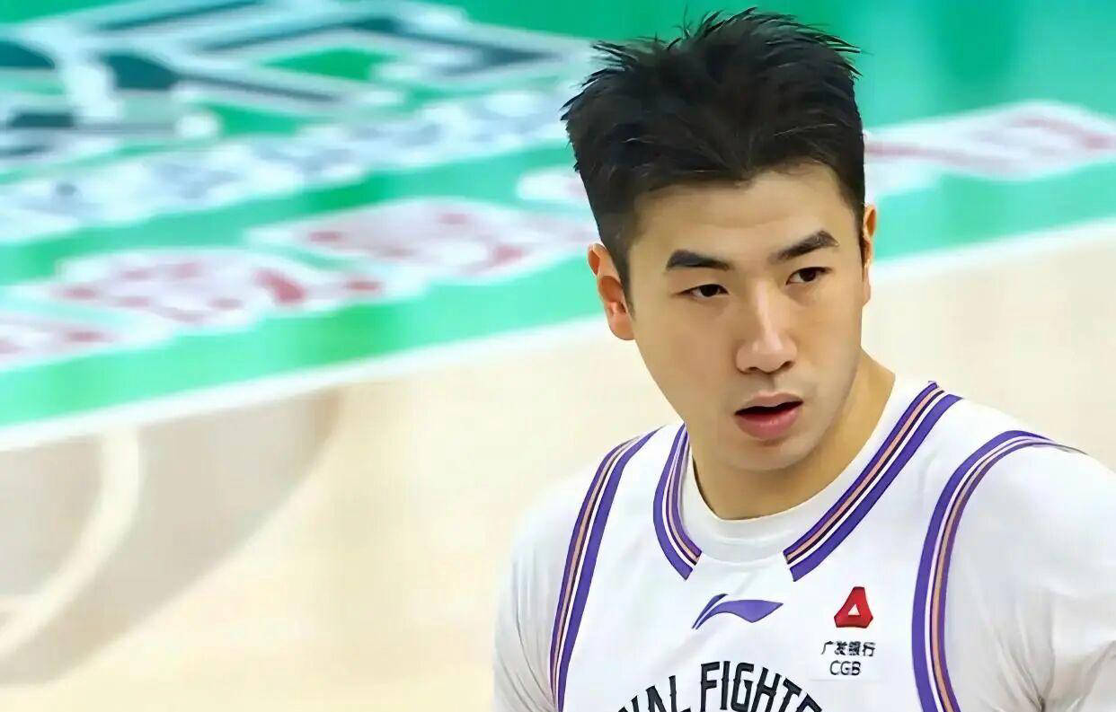 爱游戏官网-包含赛后意甲传出新动向，广厦男篮手感冰凉，管理层表态：悬念犹存，资深球员宣示担当的词条