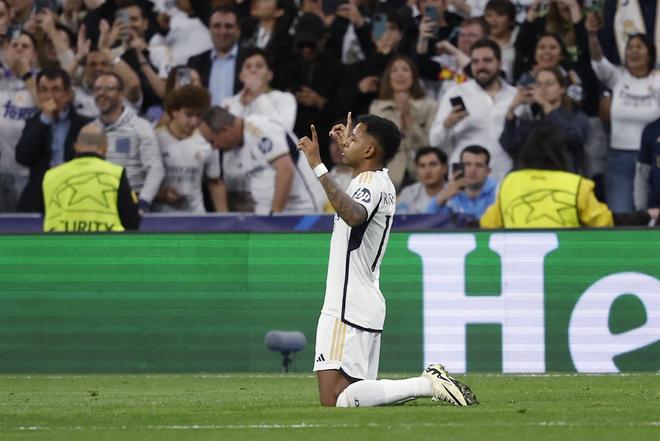 爱游戏官网-里程碑夜！皇家马德里豪取连胜；欧冠转会期刷纪录；态度坚定；资深球员宣示担当的简单介绍